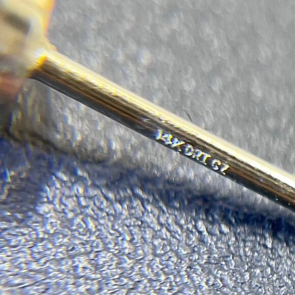 DRT 14K Yellow Gold 5 mm Solitaire Round Prong 1.00 ctw CZ Stud Earring - Picture 4 of 16